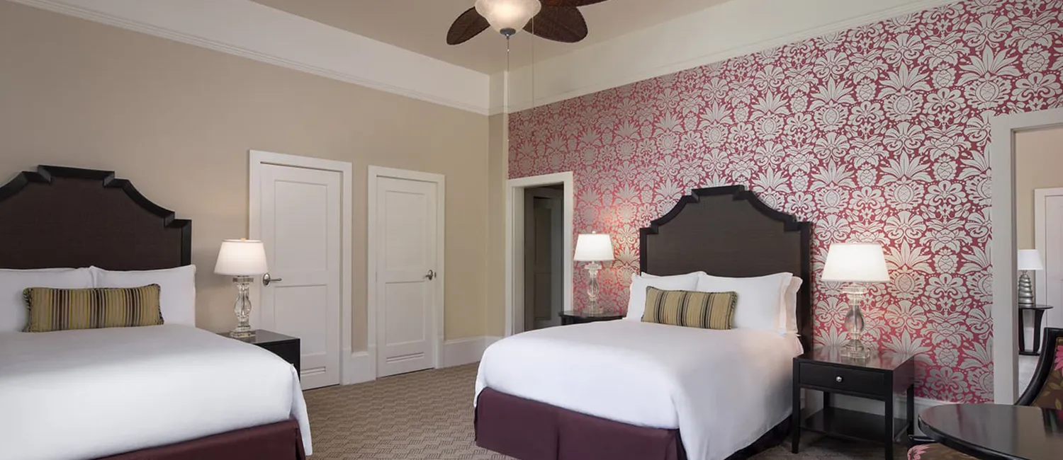 Historic 3 Bed Family Room with classic interior and high ceilings.